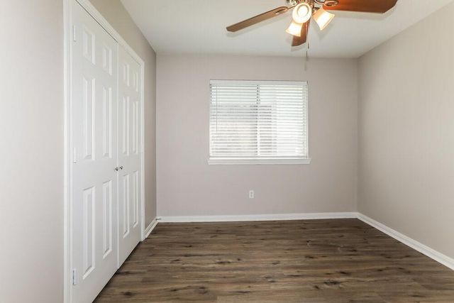 311 Lake View Drive, Montgomery, TX 77356