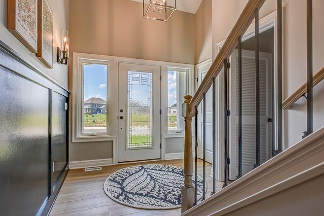 6103 Caleb Ct Court, Farmington, NY 14425