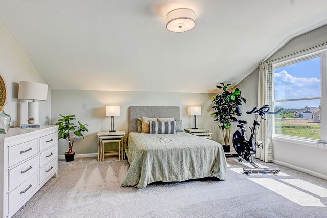 6103 Caleb Ct Court, Farmington, NY 14425