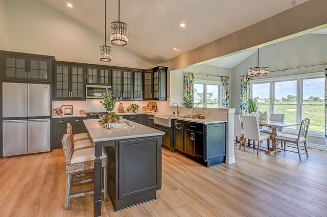 6103 Caleb Ct Court, Farmington, NY 14425