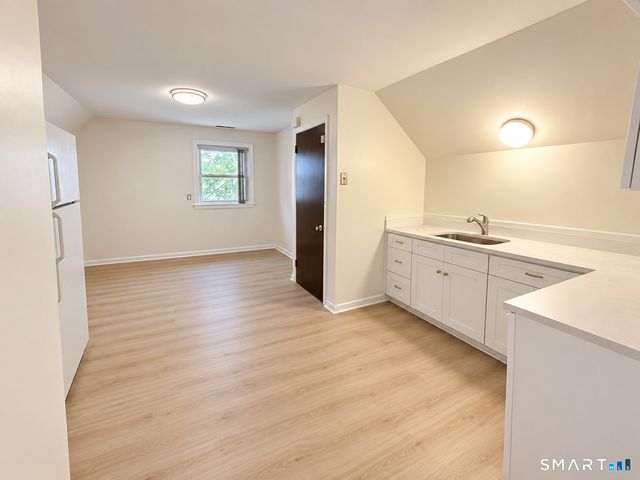 19 First Street 3, Hamden, CT 06514