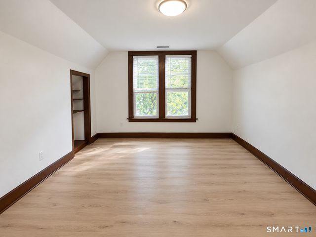 19 First Street 3, Hamden, CT 06514