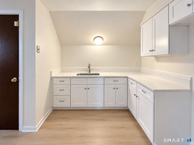19 First Street 3, Hamden, CT 06514