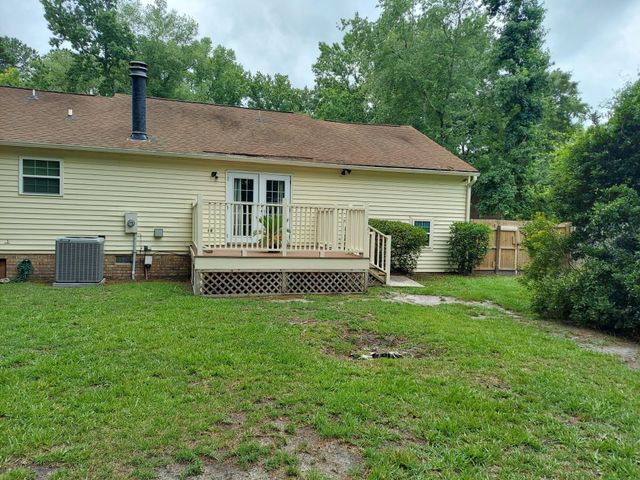 406 Willow Court, North Charleston, SC 29420