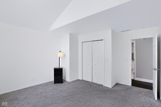 3852 Premier Drive, Columbus, IN 47203