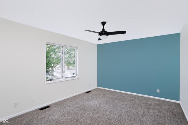 3852 Premier Drive, Columbus, IN 47203