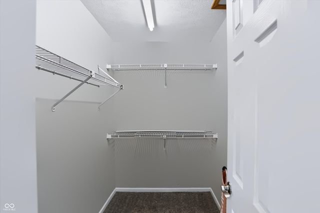 3852 Premier Drive, Columbus, IN 47203
