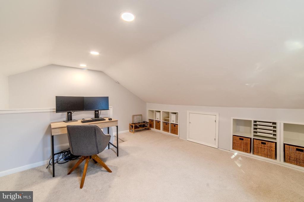 224 BALLYMORE RD, Springfield, PA 19064