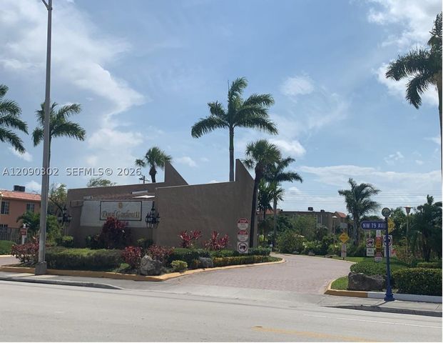 5221 Geneva Way 304, Doral, FL 33166