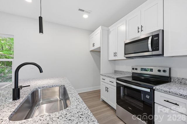 1534 W Horah Street, Salisbury, NC 28144