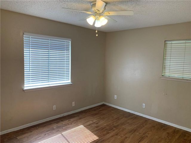 7208 Creekside DR A, Austin, TX 78752