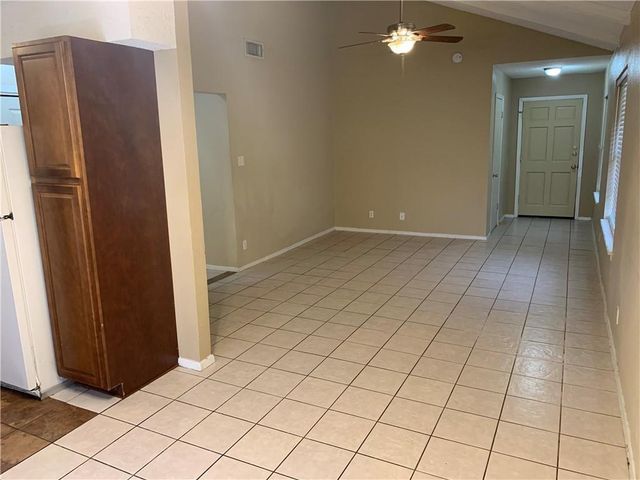 7208 Creekside DR A, Austin, TX 78752