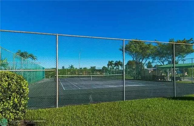 6870 Royal Palm Blvd 111M, Margate, FL 33063