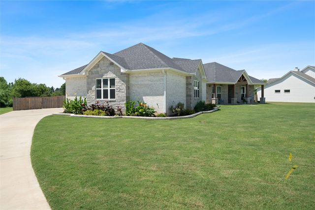 219 White N Gail Lane, Bullard, TX 75757