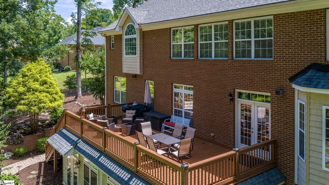103 Country Club Drive, Laurens, SC 29360