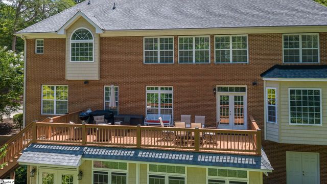 103 Country Club Drive, Laurens, SC 29360