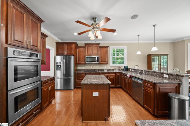 103 Country Club Drive, Laurens, SC 29360