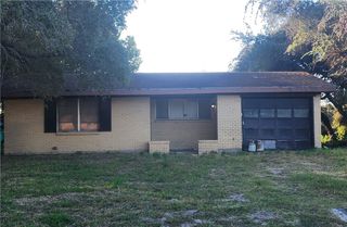 612 S 9th St, Aransas Pass, TX 78336