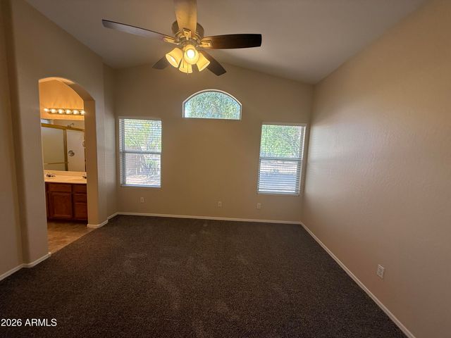 3236 E KERRY Lane, Phoenix, AZ 85050