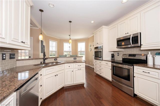 218 Beauchamp Road, Advance, NC 27006