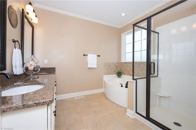 218 Beauchamp Road, Advance, NC 27006