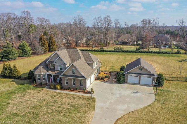 218 Beauchamp Road, Advance, NC 27006