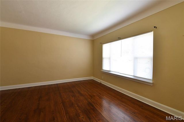 358 W Loretta Avenue, Lemay, MO 63125