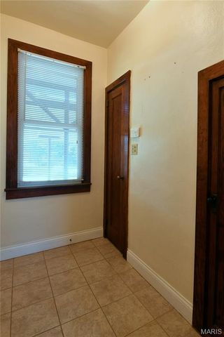 358 W Loretta Avenue, Lemay, MO 63125