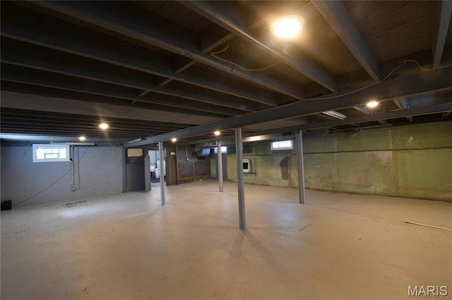 358 W Loretta Avenue, Lemay, MO 63125