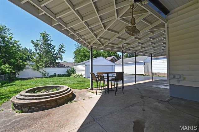 358 W Loretta Avenue, Lemay, MO 63125