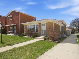 8000 S Wentworth Avenue, Chicago, IL 60620