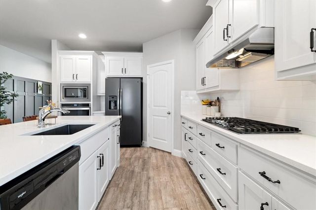 405 Rosie Court, Argyle, TX 76226