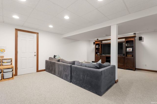 51460 Turnwood Lane, Granger, IN 46530
