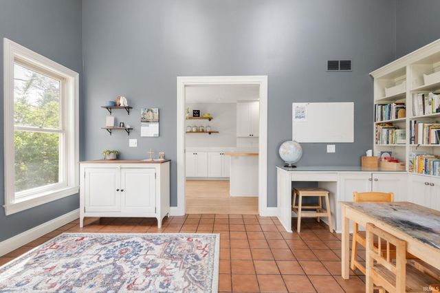 51460 Turnwood Lane, Granger, IN 46530