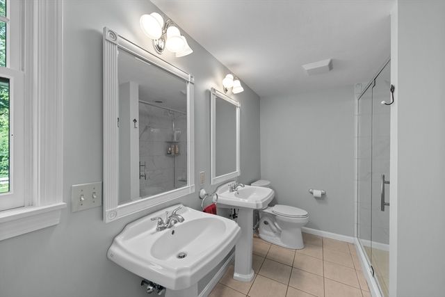 17 Stone Ave, Shrewsbury, MA 01545