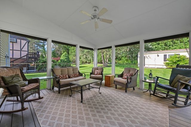 17 Stone Ave, Shrewsbury, MA 01545