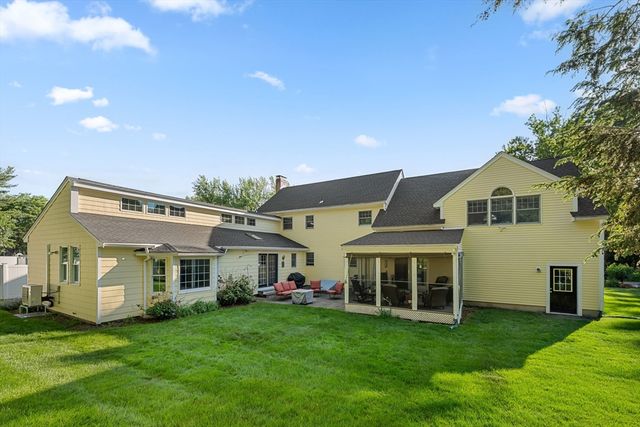 17 Stone Ave, Shrewsbury, MA 01545