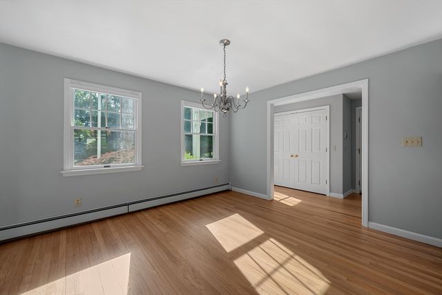 17 Stone Ave, Shrewsbury, MA 01545