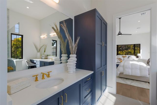 329 BIRD KEY DRIVE, Sarasota, FL 34236