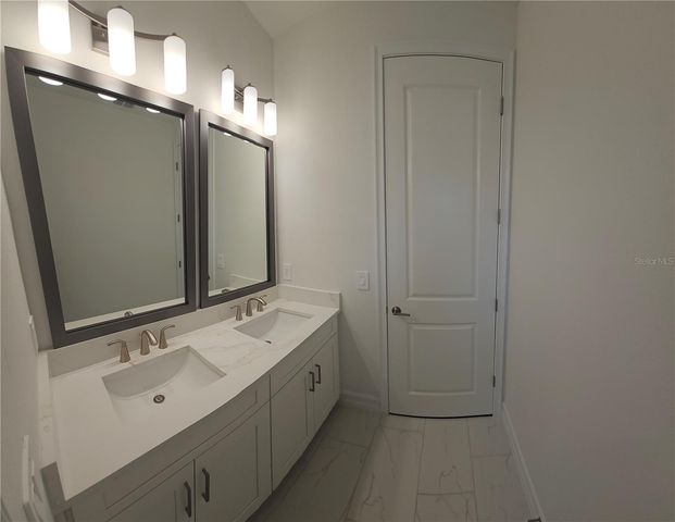 1112 SEAGRAPE DRIVE, Ruskin, FL 33570