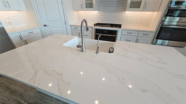 1112 SEAGRAPE DRIVE, Ruskin, FL 33570