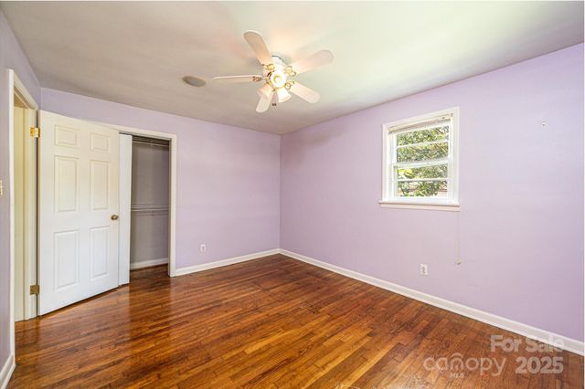 1460 23rd Avenue Place NE, Hickory, NC 28601