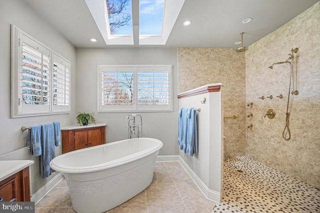 780 BRUSHTOWN RD, Ambler, PA 19002