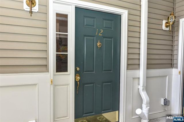 12 Debruyle Court 806, Hawthorne, NJ 07506