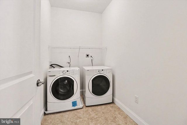 4305 STONELEIGH CT, Harrisburg, PA 17112