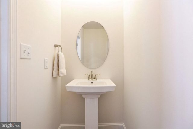 4305 STONELEIGH CT, Harrisburg, PA 17112