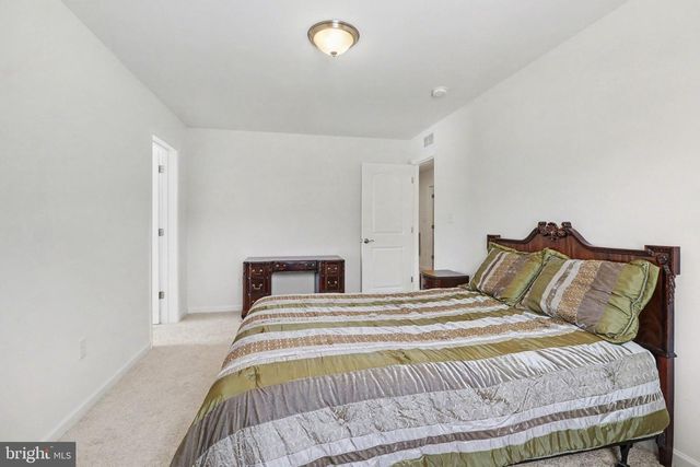 4305 STONELEIGH CT, Harrisburg, PA 17112