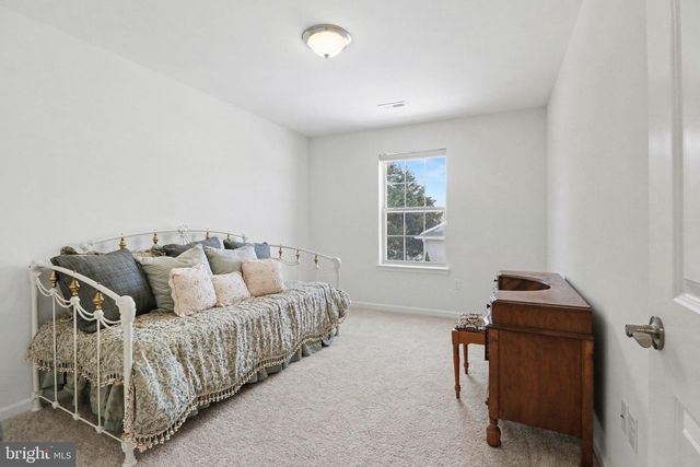 4305 STONELEIGH CT, Harrisburg, PA 17112