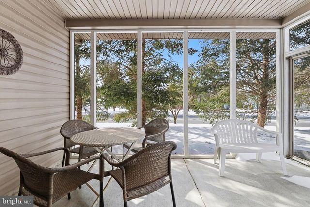 4305 STONELEIGH CT, Harrisburg, PA 17112