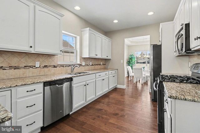 4305 STONELEIGH CT, Harrisburg, PA 17112